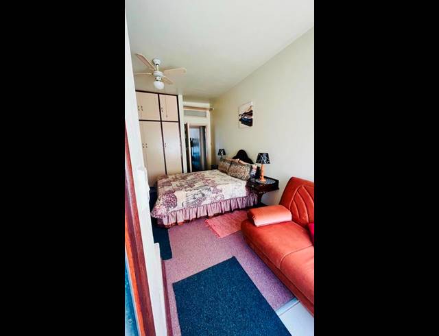 2 BEDROOM APARTMENT FOR SALE IN MARGATE BEACH